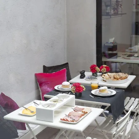 Rosier 10 Bed & Breakfast Antwerp
